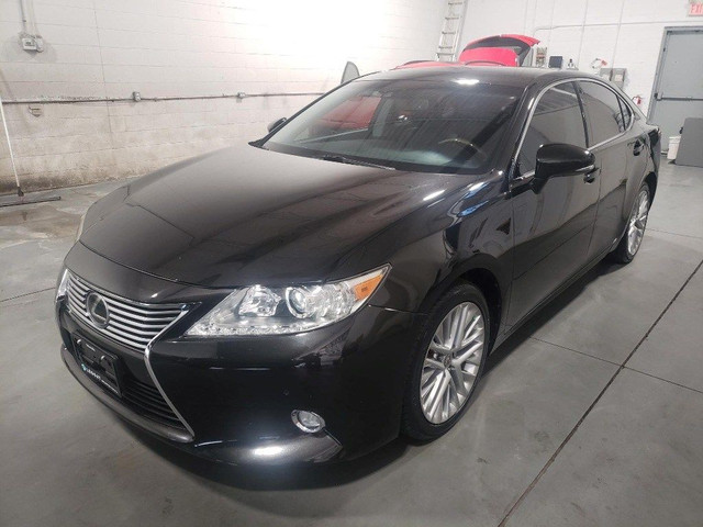 2014 Lexus ES 350 4dr Sdn in Cars & Trucks in Hamilton