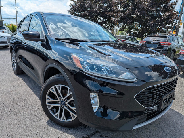 2022 Ford Escape SEL LOW KMS! ESCAPE SEL AWD! BLACK ON BLAC... in Cars & Trucks in Ottawa