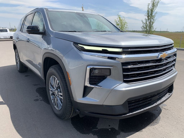 2025 Chevrolet Traverse LT in Cars & Trucks in Calgary