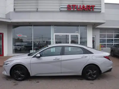 EXCEPTIONALLY CLEAN, 1 OWNER TRADE IN! VERY LOW KMS! FULLY SERVICED AND NEW 2 YEAR MVI! Engine: 4 Cy...
