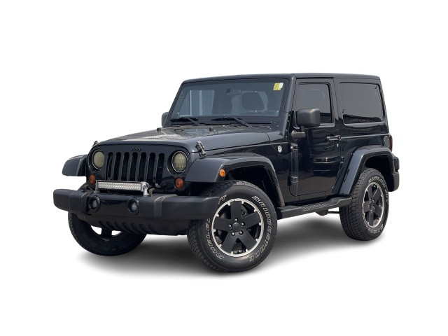 2012 Jeep Wrangler Sahara 4x4 Automatic Leather Hardtop *LOW MIL in Cars & Trucks in Calgary