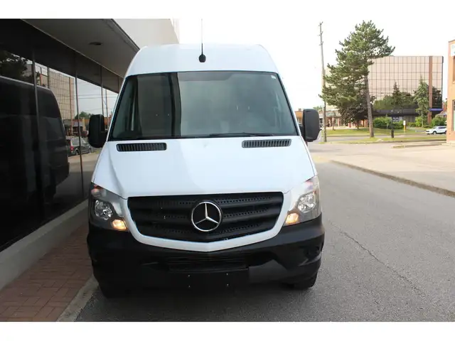 2017 Mercedes-Benz Sprinter 170\" - \"3.0L DIESEL\" - \"REAR HEA in Cars & Trucks in City of Toronto - Image 30