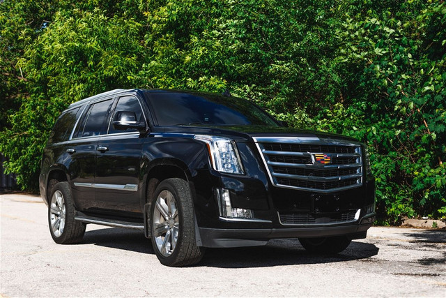 2018 Cadillac Escalade Premium Luxury | FREE SAFETY | LOADED | L in Cars & Trucks in Mississauga / Peel Region - Image 2