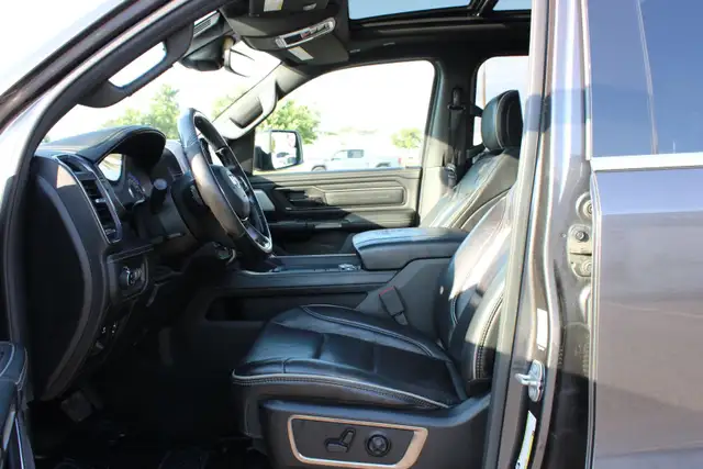 2019 RAM 1500 dans Autos et camions dans Région d’Oakville/Halton - Image 17