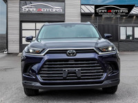 ACCIDENT FREE, LOADED XLE MODEL, HEATED LEATHER 8 PASSENGER SEATING, SUNROOF, COLLISION AVOIDANCE, B... (image 1)