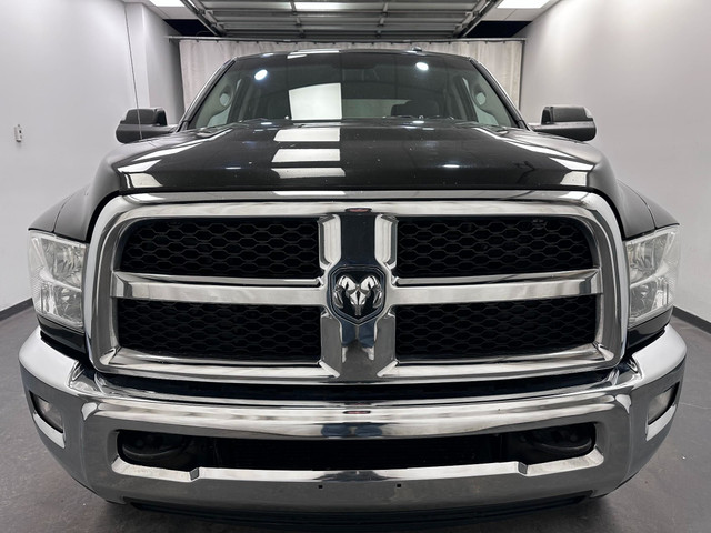 2017 RAM 2500 SLT 2500 SLT Crew 4x4 Diesel in Cars & Trucks in Lethbridge - Image 2