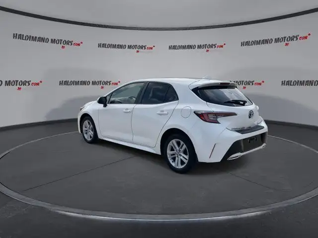 2019 Toyota Corolla Hatchback in Cars & Trucks in Hamilton - Image 7