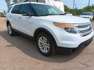 2014 Ford Explorer XLT, 7 Pass 4x4, Htd Seats, Bu Cam, Power liftgate