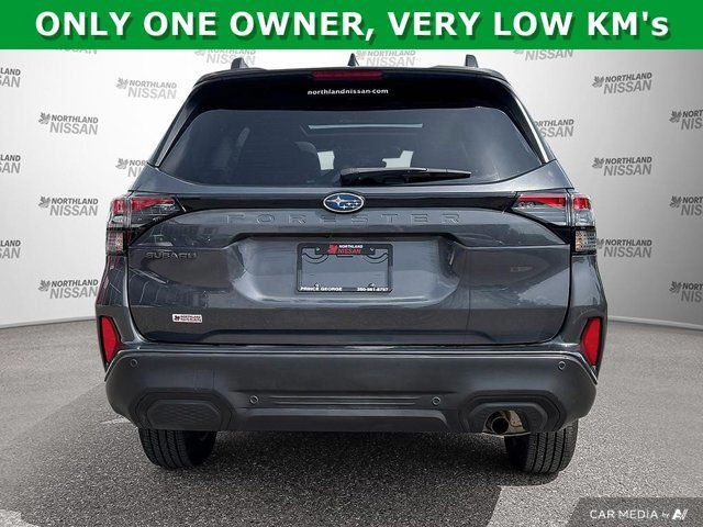 2025 Subaru Forester TOURING | POWER SUNROOF | HEATED SEATS in Cars & Trucks in Prince George - Image 4