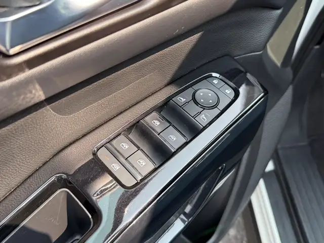 2022 Nissan Pathfinder S in Cars & Trucks in Oshawa / Durham Region - Image 24