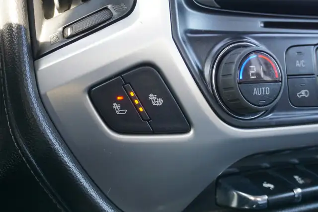 2015 GMC Sierra 2500HD in Cars & Trucks in Oakville / Halton Region - Image 26