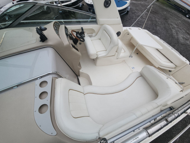 2001 Sea Ray 290 Sun Dancer with Trailer in Powerboats & Motorboats in Norfolk County - Image 2