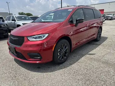 QUICK ORDER PACKAGE 27L -inc: Engine: 3.6L Pentastar VVT V6 w/ESS Transmission: 9-Speed Automatic,RE...