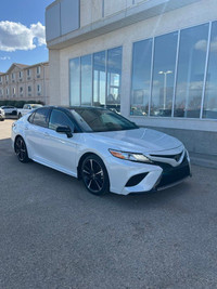  2020 Toyota Camry XSE | HEATED LEATHER | SUNROOF | WINTER RIMS 