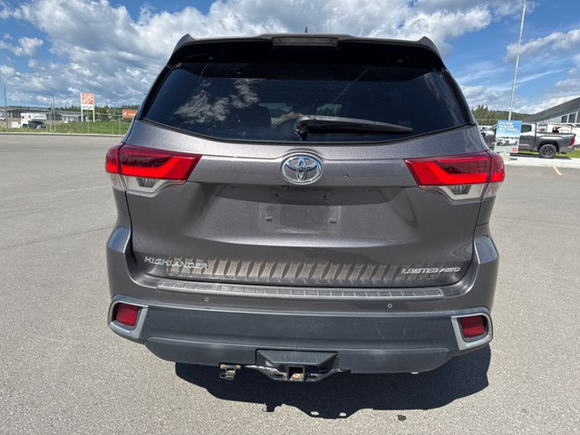 2019 Toyota Highlander Limited AWD LOW MILEAGE - HEATED SEATS -  in Cars & Trucks in Cranbrook - Image 4