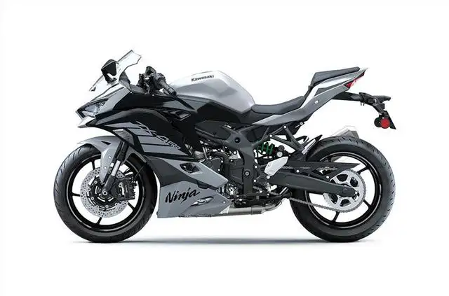2025 Kawasaki NINJA ZX-4RR in Street, Cruisers & Choppers in Stratford - Image 3