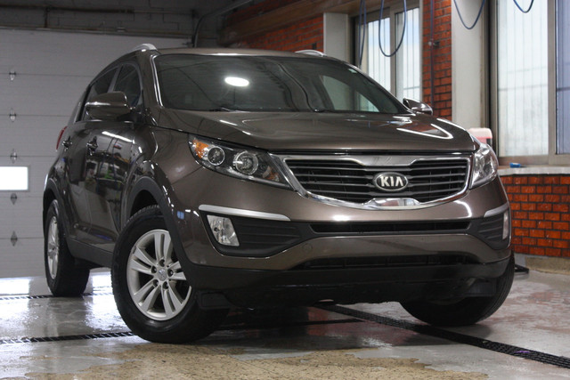 2013 Kia Sportage LX FWD in Cars & Trucks in City of Montréal