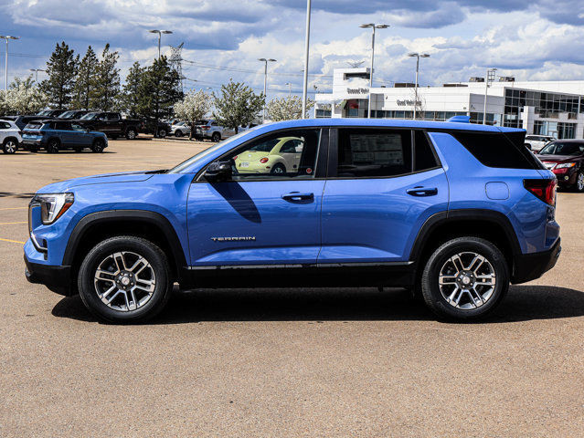 2025 GMC Terrain AWD Elevation in Cars & Trucks in Strathcona County - Image 4