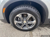 - ACCIDENT FREE - HEATED CLOTH SEATS - REMOTE START - LANE KEEP ASSIST w/ LANE DEPARTURE WARNING - F... (image 9)