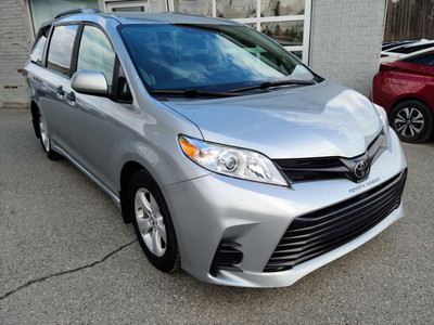 2019 Toyota Sienna ***********7 PLACES,