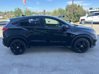Only 18,375 Miles! This Honda HR-V delivers a Regular Unleaded I-4 1.8 L/110 engine powering this Va... (image 5)
