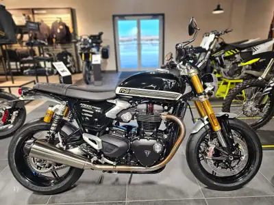 2025 Triumph Speed Twin 1200 RSExperience the perfect blend of classic style and modern performance...