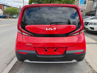EXTRA CLEAN KIA SOUL, APPLE CARPLAY/ANDROID AUTO, HEATED SEATS, HEATED STEERING WHEEL, BACKUP CAMERA... (image 5)