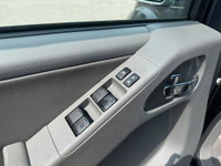 The 2019 Nissan Frontier SL offers a premium blend of rugged capability and refined comfort. Powered... (image 7)