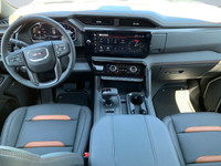 The 2025 GMC Sierra AT4 embodies the boundless spirit of off-road adventure. With its advanced off-r... (image 9)
