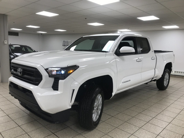 2025 Toyota Tacoma 4X4 SR5 in Cars & Trucks in Calgary - Image 2
