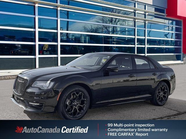 2023 Chrysler 300 300S | Leather | Pano Roof | Nav | Safetytec in Cars & Trucks in Guelph
