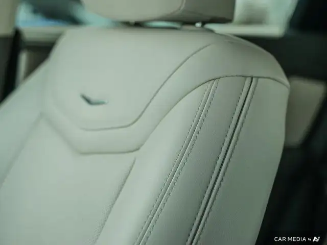2021 Cadillac XT5 AWD Premium Luxury | Sunroof | Lane Keep in Cars & Trucks in Windsor Region - Image 27