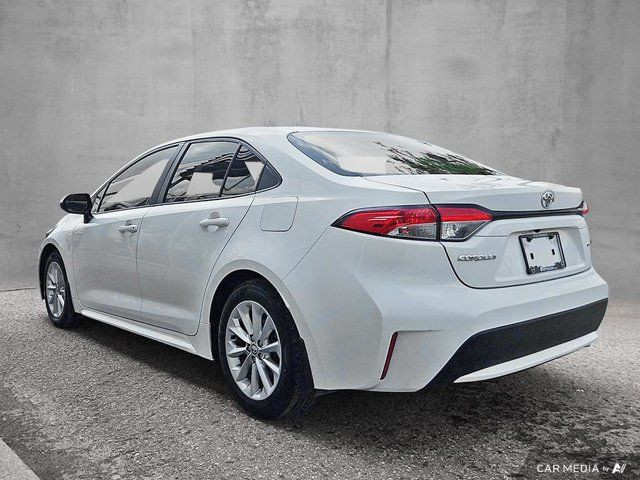 2022 Toyota Corolla LE | Heated Steering | Moonroof in Cars & Trucks in Ottawa - Image 2