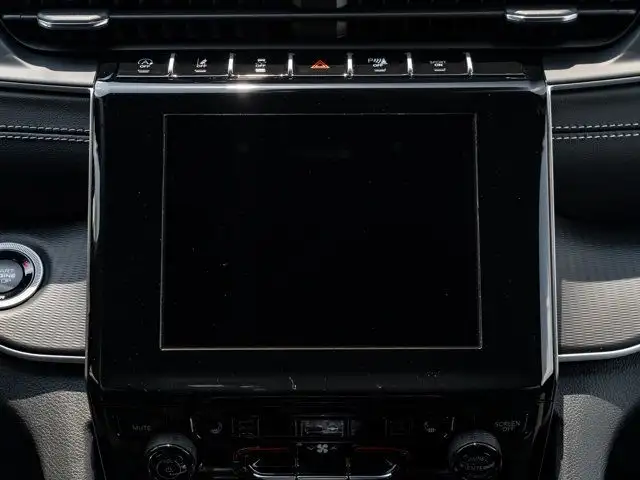 2025 Jeep Grand Cherokee L Altitude dans Autos et camions dans Barrie - Image 24