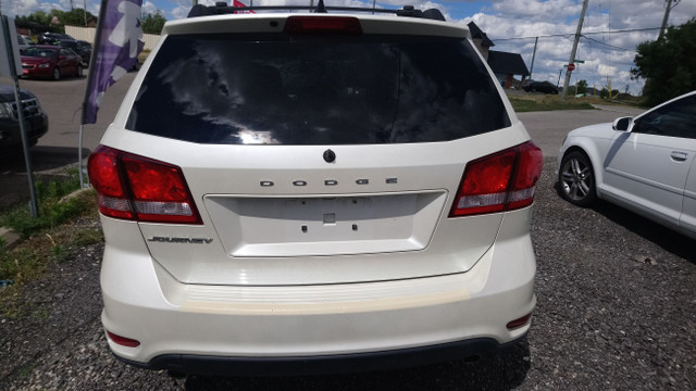 2014 Dodge Journey in Cars & Trucks in Kitchener / Waterloo - Image 4