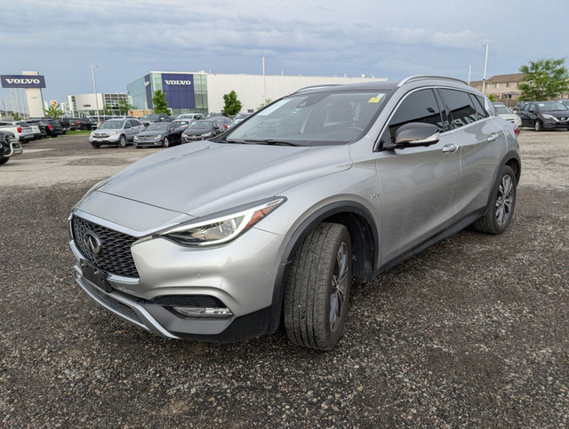2017 Infiniti QX30 NAVIGATION | LEATHER |SUNROOF | 360 CAMERA in Cars & Trucks in London - Image 2
