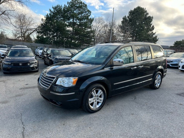 2008 Chrysler Town & Country 4dr Wgn Limited in Cars & Trucks in City of Toronto