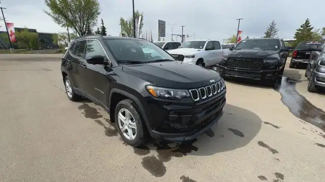 2024 Jeep Compass North | Sunroof | Apple CarPlay in Cars & Trucks in Edmonton - Image 3