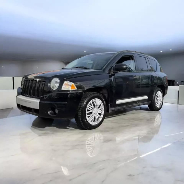 2007 JEEP Compass Limited | AWD | Cuir in Cars & Trucks in Laval / North Shore - Image 2