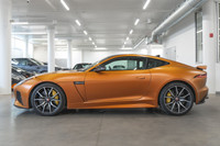 Jaguar F-TYPE Coupe 575hp SVR AWD 2019: - Extérieur satin orange MADAGASCAR par SVO sur intérieur en... (image 6)