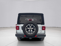 À voir! / Come see it! TRÈS BIEN ÉQUIPÉ / VERY WELL EQUIPPED. Version Sport 4x4 avec Moteur V6 3.6L,... (image 3)