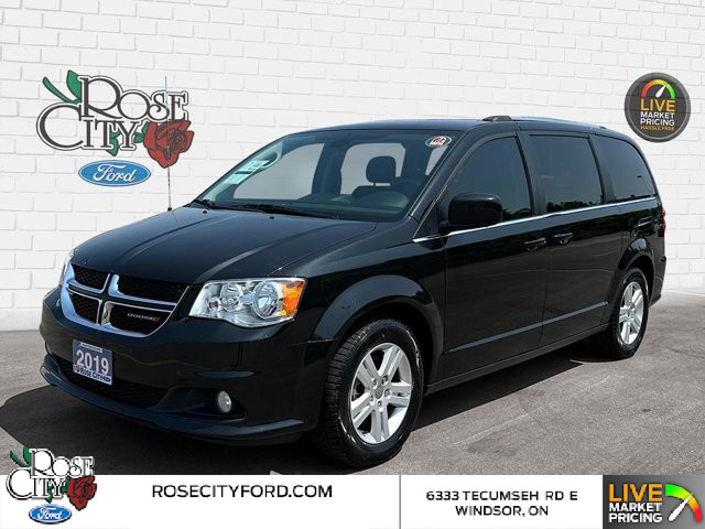 2019 Dodge Grand Caravan Crew | Cloth | Navigation | in Cars & Trucks in Windsor Region