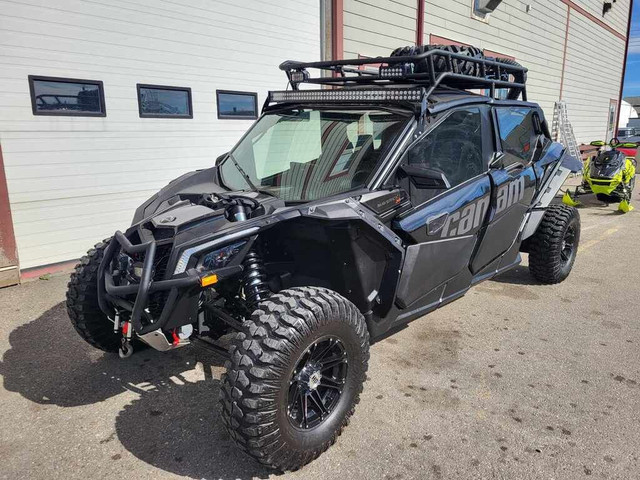 2017 Can-Am Maverick Max 1000R Turbo X DS FINANCING AVAILABLE in ATVs in Calgary - Image 2
