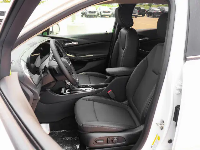 2026 Buick Encore GX Preferred dans Autos et camions dans Comté de Strathcona - Image 29