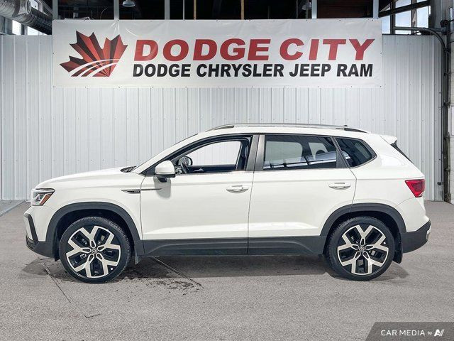 2022 Volkswagen Taos Highline in Cars & Trucks in Saskatoon - Image 2