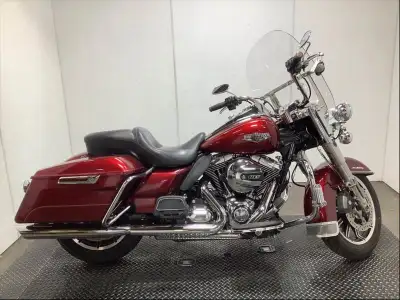 2016 Harley-Davidson FLHR Road King Motorcycle, 1690cc, 103 cubic inch V-Twin, 2 cylinder, manual, b...