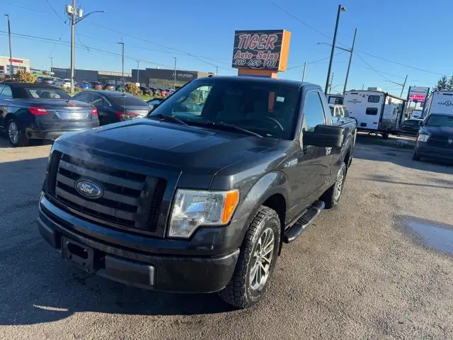 2012 Ford F-150 STX, WELL MAINTAINED, NO ACCIDENTS, CERTIFIED in Cars & Trucks in London - Image 2
