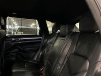 **MONTH-END SPECIAL!** FEATURING : TIPTRONIC, AWD, SUNROOF, RED BRAKE CALIPERS, SPORT MODE, DIGITAL... (image 4)