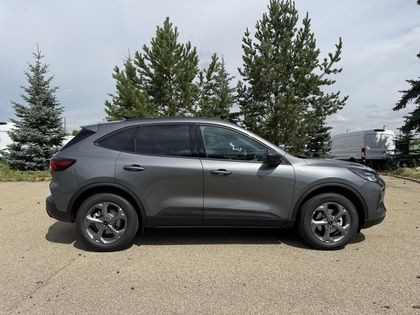 2025 Ford Escape ST-LINE w/COLD WEA. PKG, TECH PKG #1 & MOONROOF in Cars & Trucks in Edmonton - Image 2