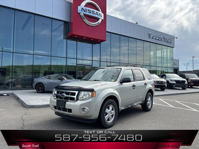 2009 Ford Escape V6 XLT 4WD | Accident Free Carfax in Cars & Trucks in Calgary